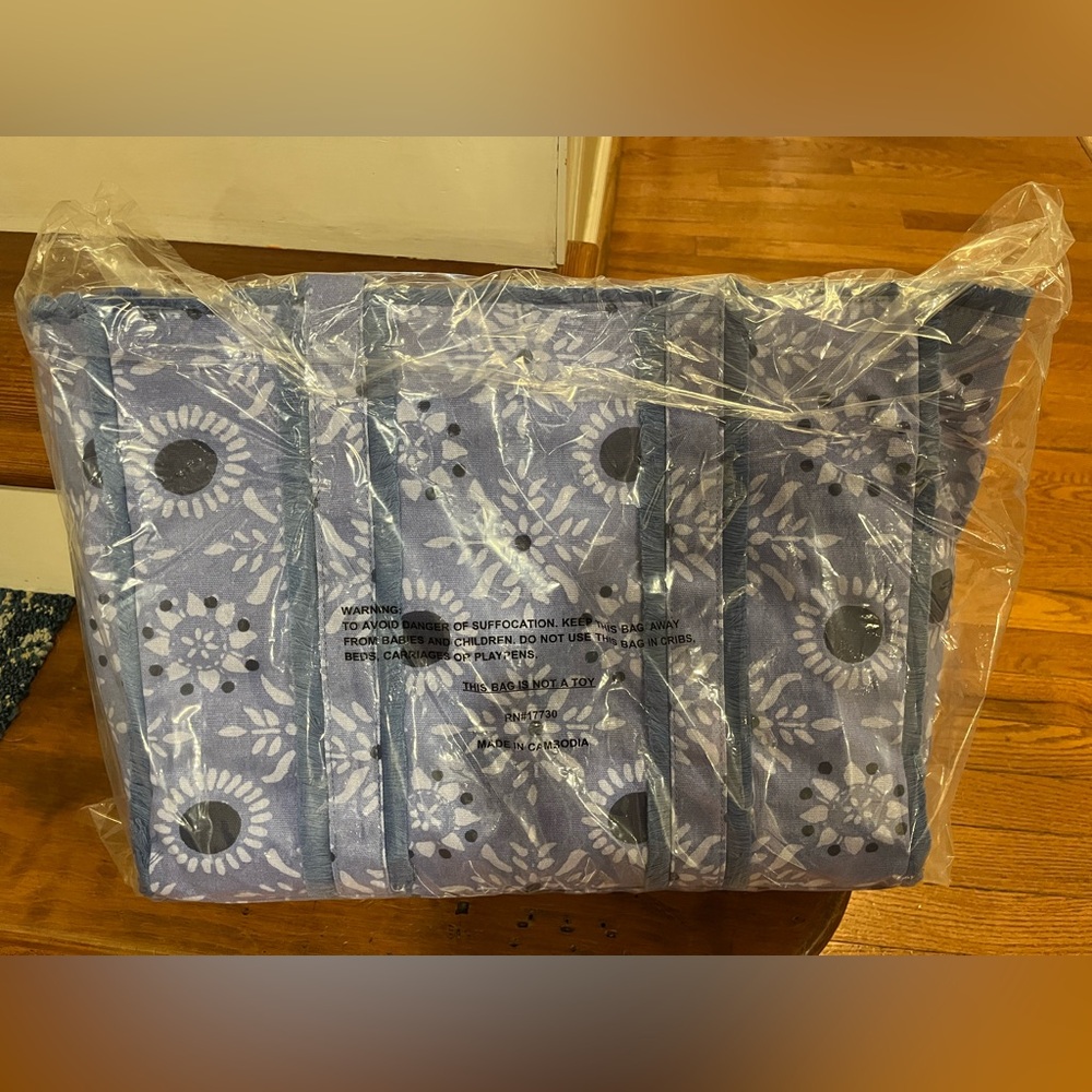 Star Medallion Fringe Canvas Tote Bag Blue - Roller Rabbit x Target, NWT - Picture 6 of 7